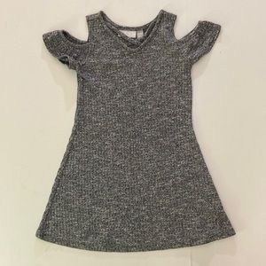 Children’s place cold shoulder dress size 5/6 Small